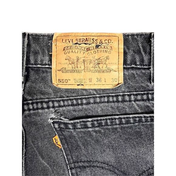 Vtg Levi’s 550 Orange Tab Relaxed Fit Tapered Distressed Black Denim Jeans 36/30 - Picture 7 of 11